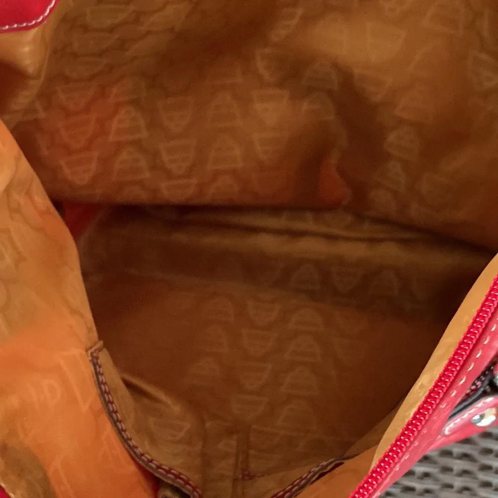 KATHY VAN ZEELAND.GORGEOUS RED PURSE! VERY WELL MADE. LIKE NEW. - Picture 16 of 16